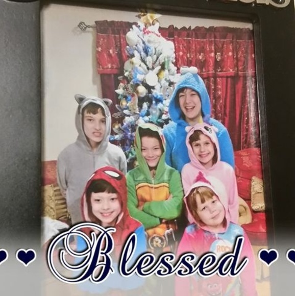 Meet your Posher, Phyllis - Picture 1 of 1